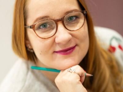 Lähikuva Mari-Pauliina Tervosta.